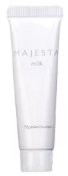 Молочко для увлажнения кожи Majesta Milk, 10 мл