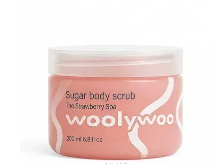 Сахарный скраб для тела WoolyWoo Sugar Body Scrub The Strawberry Spa, 200 мл