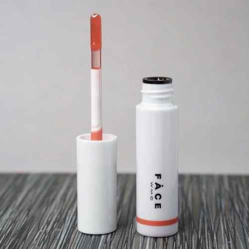 Блеск для губ цвет Benitsubaki Wamiles Cosmetics Face The Oil Rouge Benitsubaki