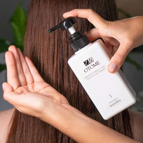 Зволожуючий  шампунь Perfect Skin Care Moist Clean Hair Shampoo "OTOME" 500 мл